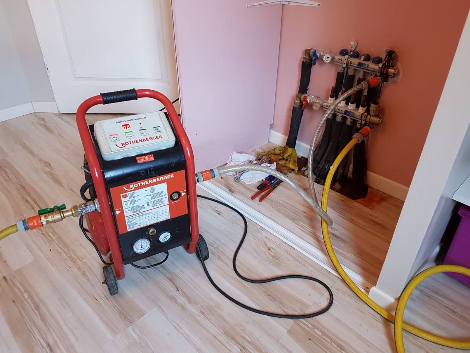 Çekmeköy Sultançiftliği Vaillant Hermetik Şofben Kombi Bakımı